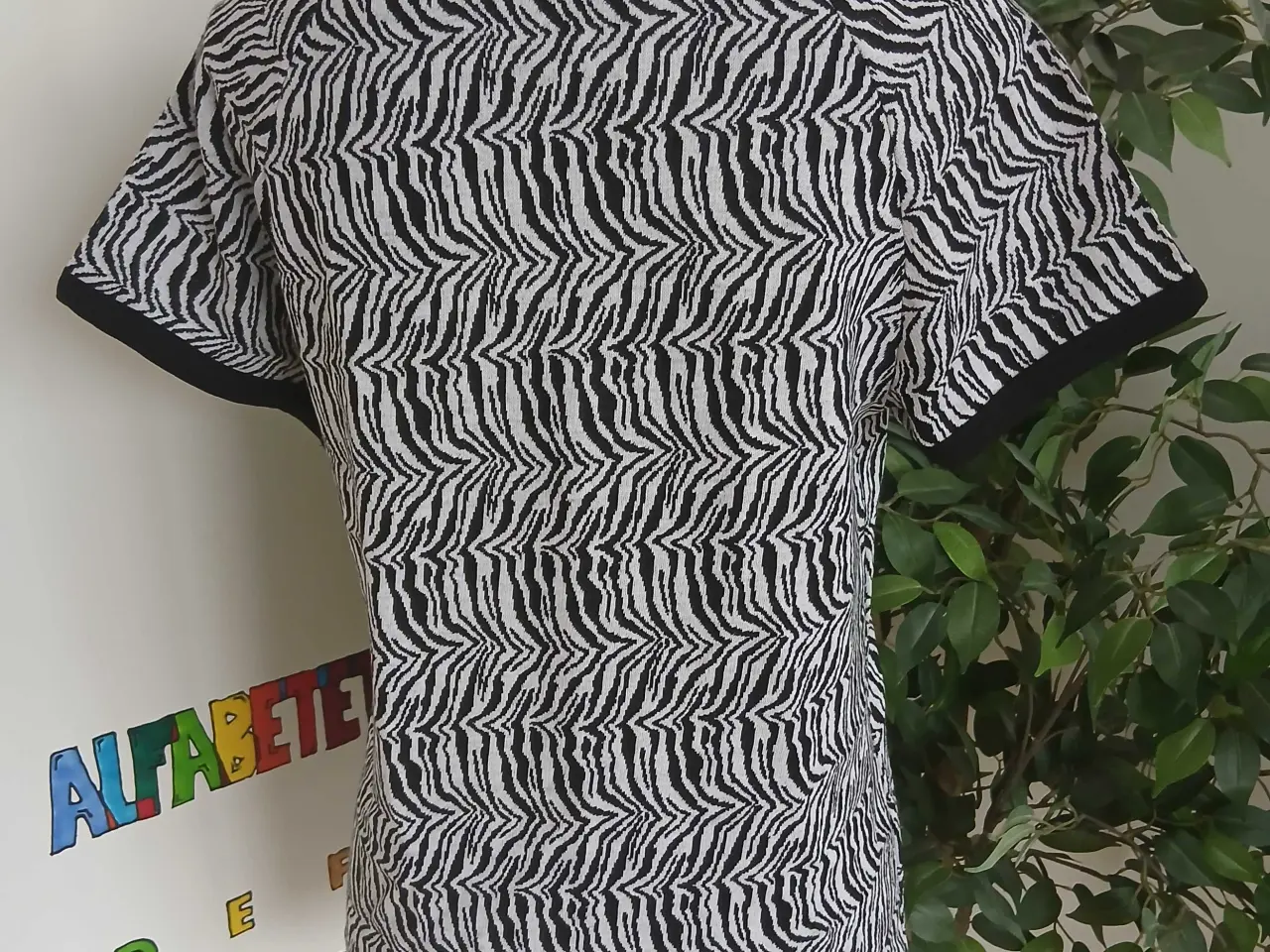 Billede 6 - Top. Milla. Small/36