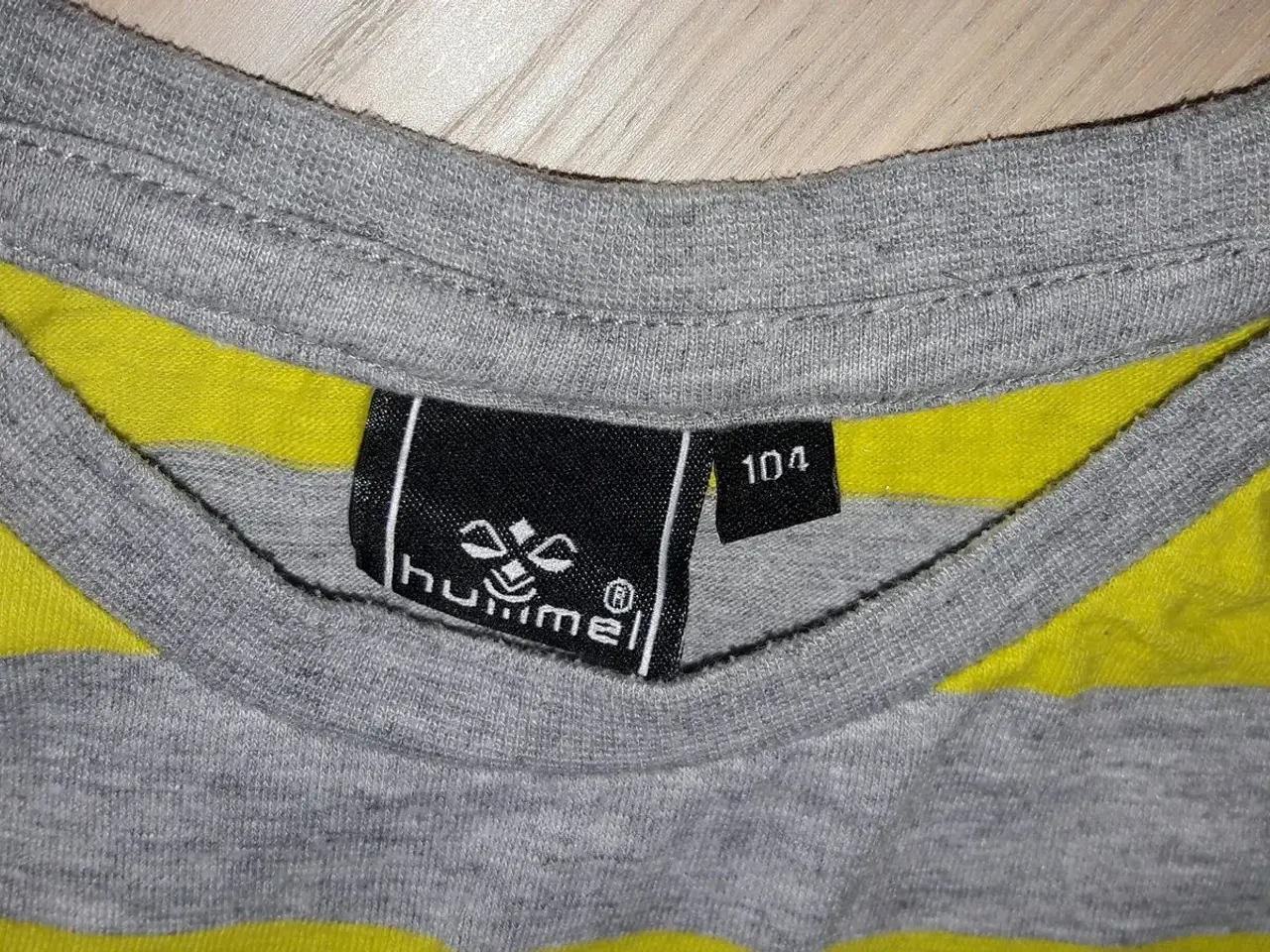 Billede 3 - Hummel  bluse str 104
