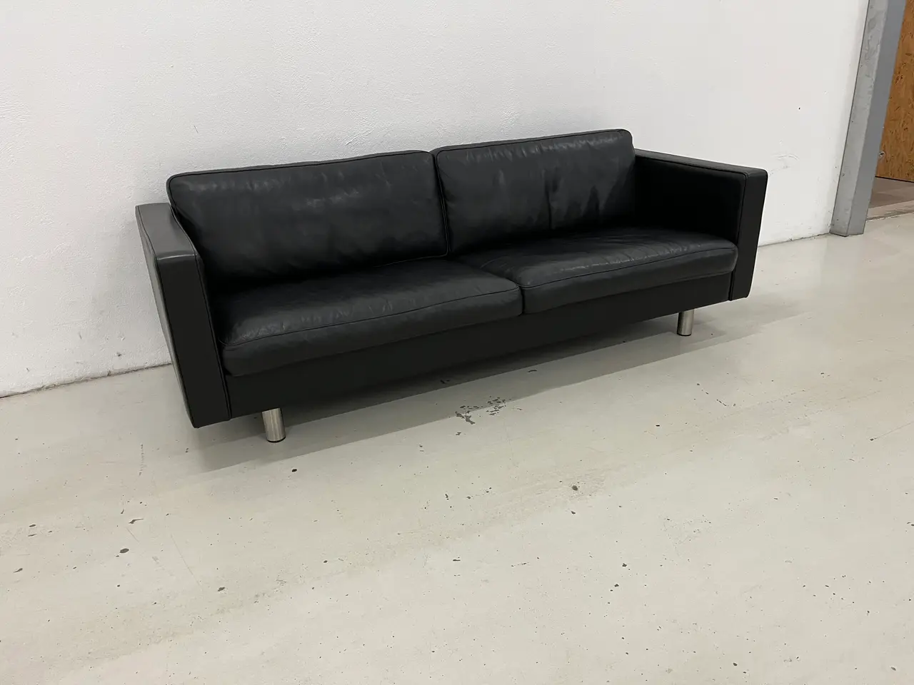 Billede 3 - Mogens Hansen MH321 3 Pers.Sofa i sort semianilin.