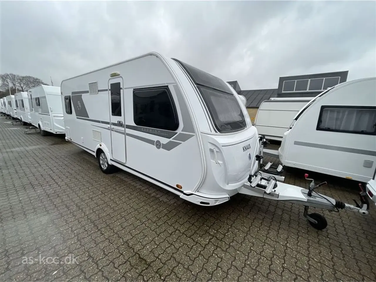 Billede 2 - 2019 - Knaus Südwind Scandinavian Selection 580 UF   Alde Centralvarme, vandbåren gulvvarme,  4 sovepladser, 5 siddepladser, mover, Cykelstativ.