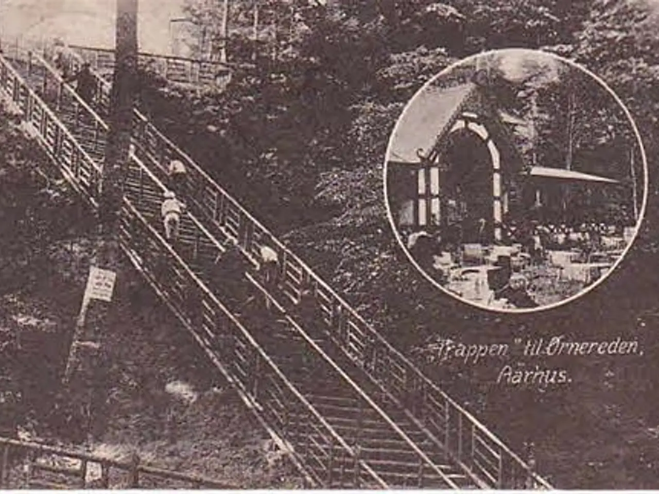 Billede 1 - Aarhus -Trappen ved Ørnereden - JJN 8207