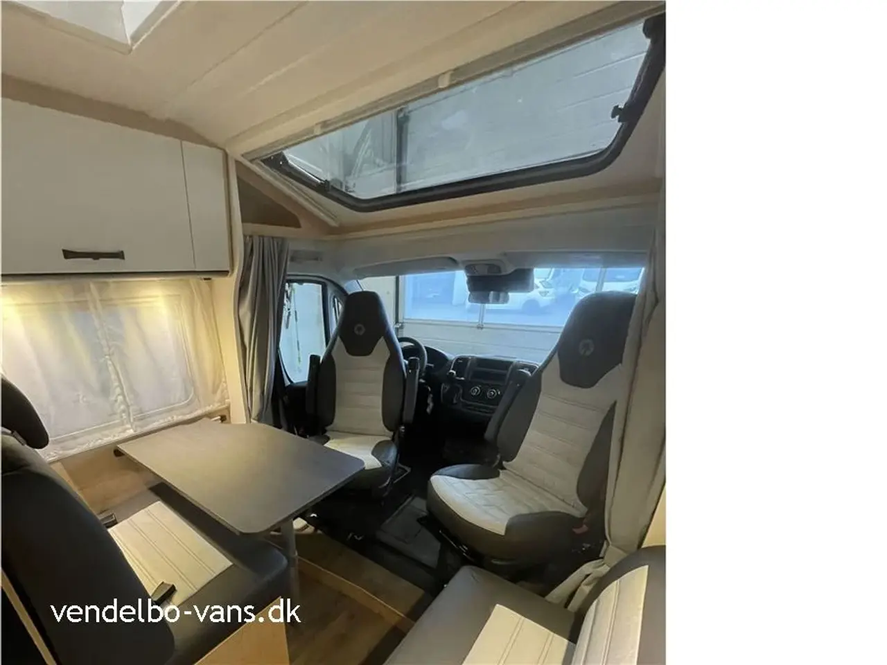 Billede 3 - 2026 - SunLight VAN V67S