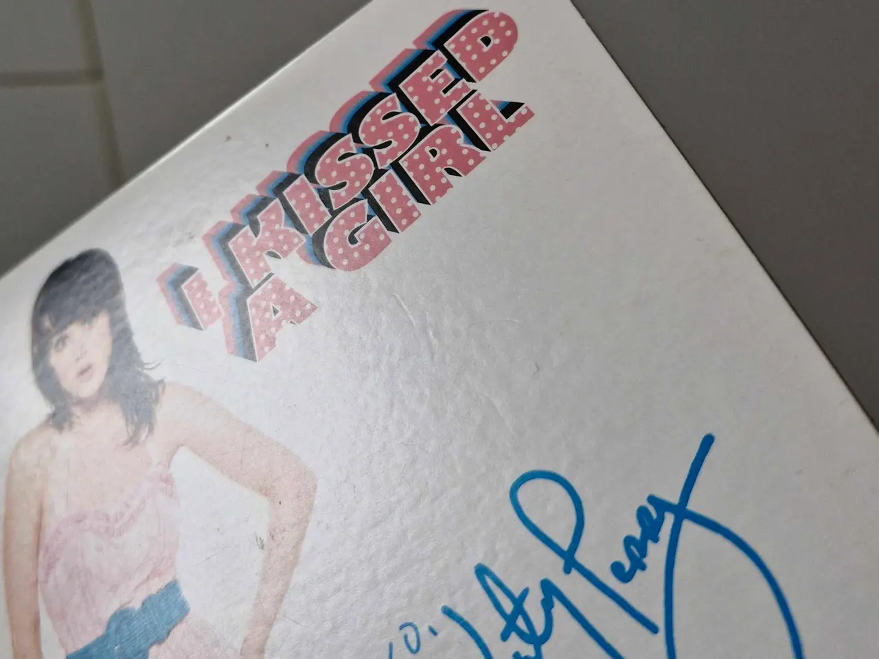 Billede 11 - Katy Perry - I Kissed A Girl (Single)