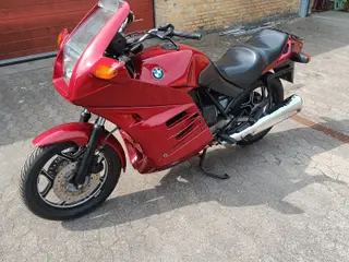 BMW K 100 RS med K 1100 kåbe og højt styr