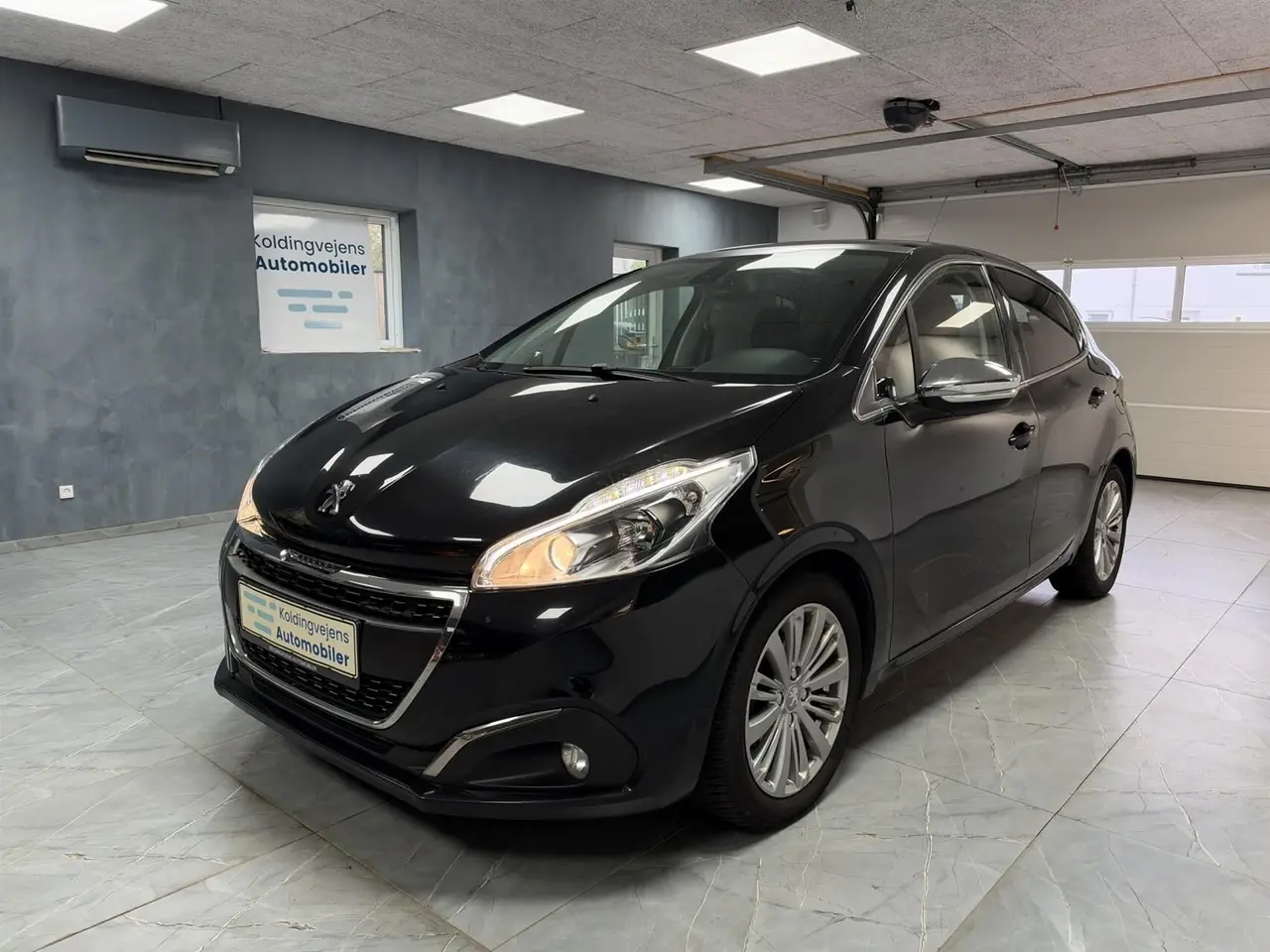 Billede 2 - Peugeot 208 1,6 BlueHDi Desire Sky 100HK 5d