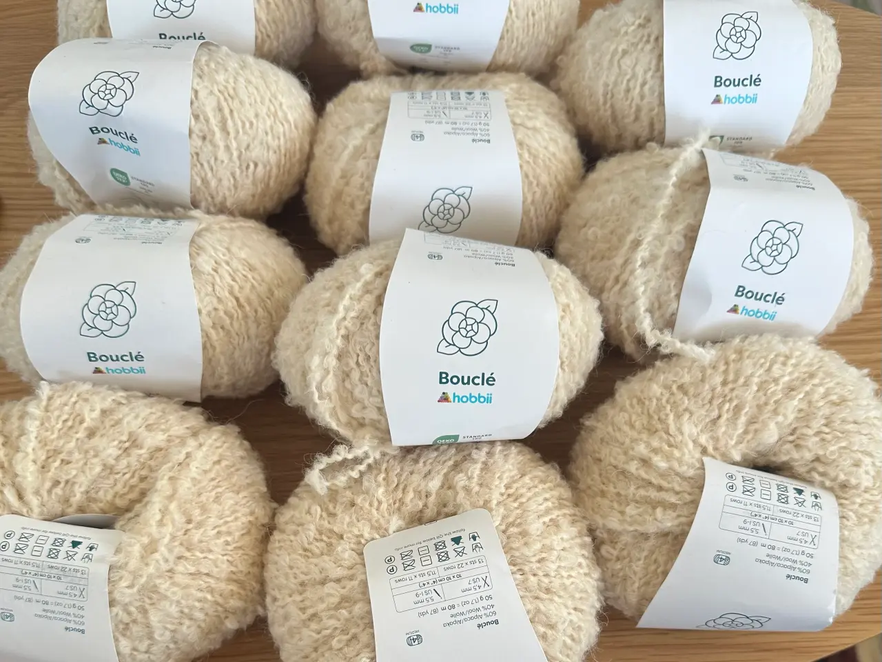 Billede 2 - 900 g. Bouclé, Alpaca. Røgfrit