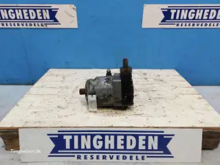New Holland FX375 Hydraulikmotor 89511750