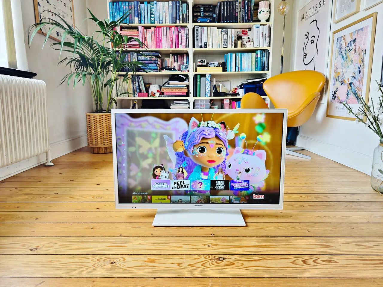 Billede 3 - 32" Smart TV / white