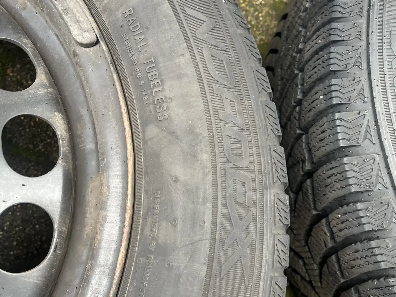Billede 3 - Vinterdæk på stålfælge 215/60 R 16