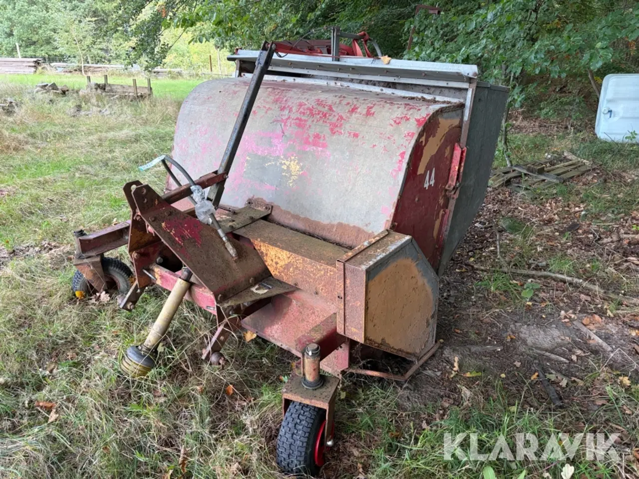 Billede 1 - Vertikalskærer Mathews Company LG60B Lawn Genie med opsamler