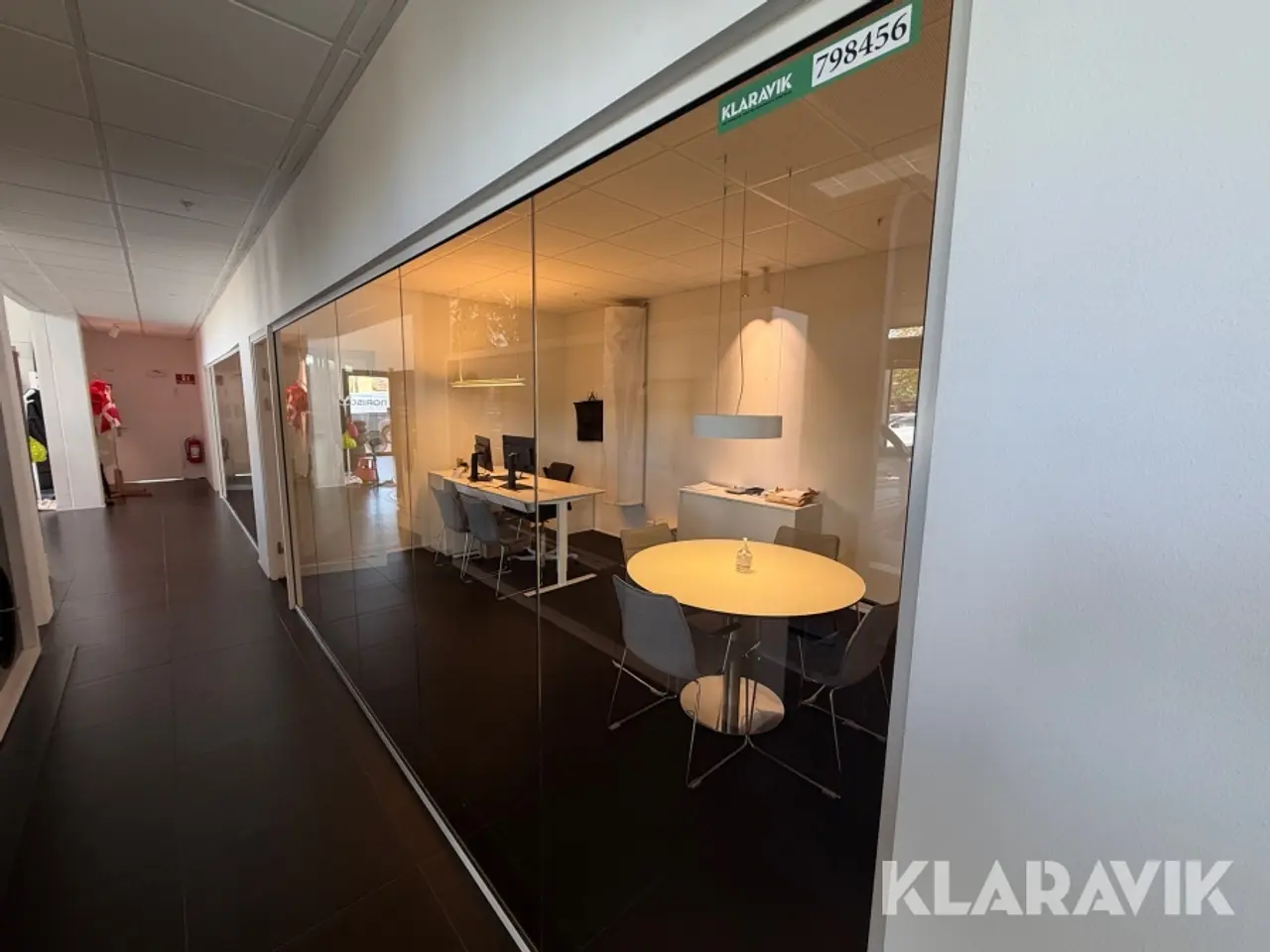 Billede 9 - Vindues Parti til mødelokaler
