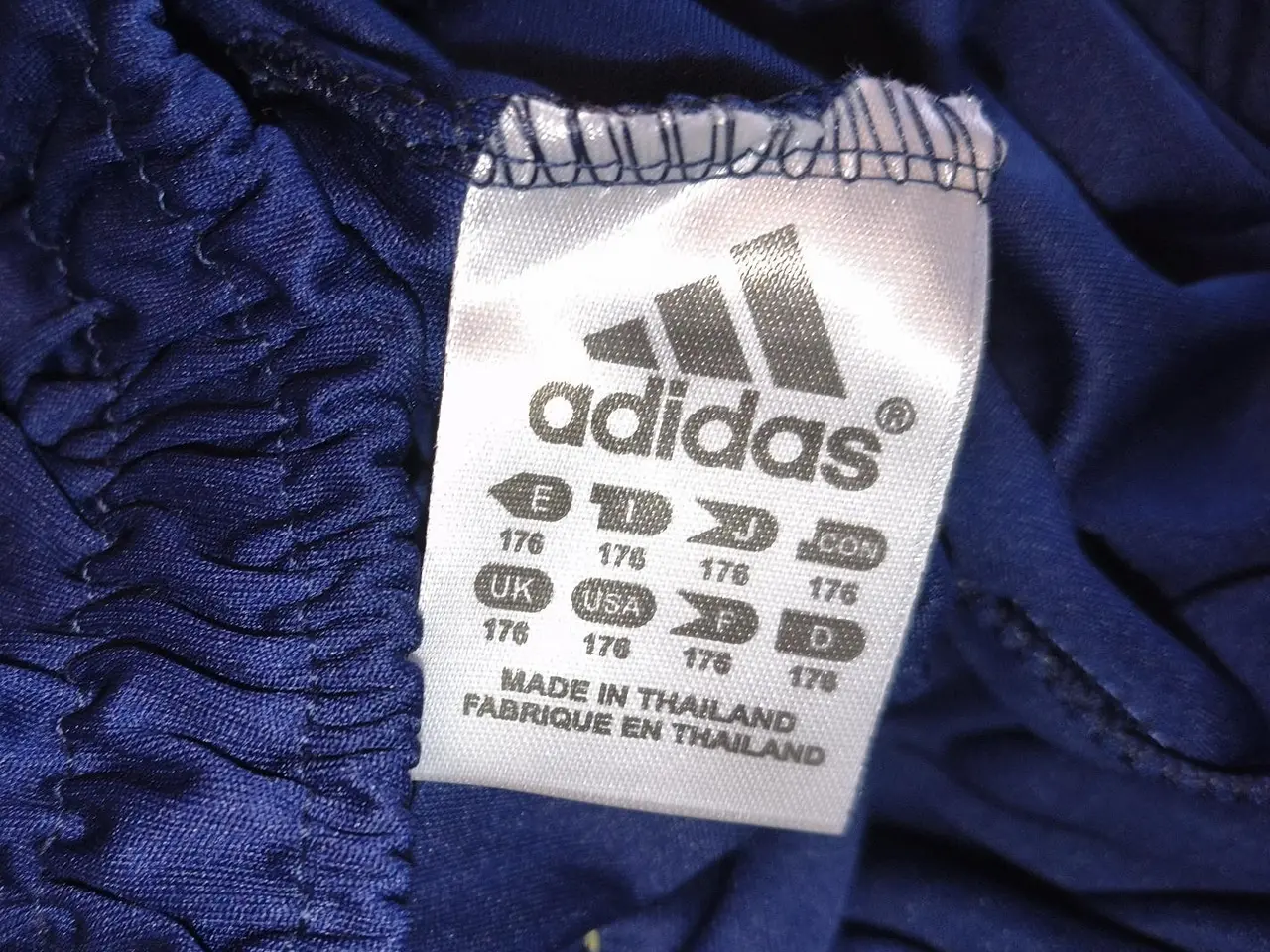 Billede 3 - SPANIEN SHORTS, ADIDAS, STR. 15-16 ÅR I FLOT STAND