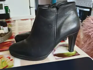 Gabor ankelstøvler 6 1/2 str 40 