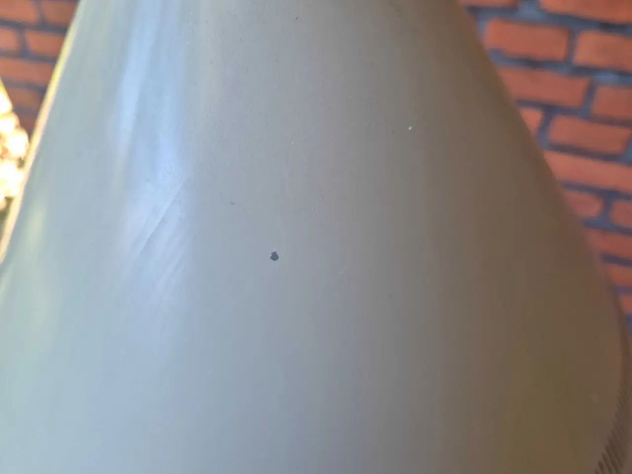 Billede 12 - Grå kegleformet retrolampe med fine perforeringer