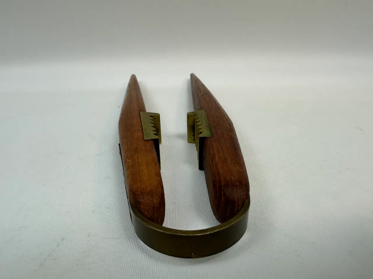 Billede 6 - Retro nøddeknækker i teak og messing