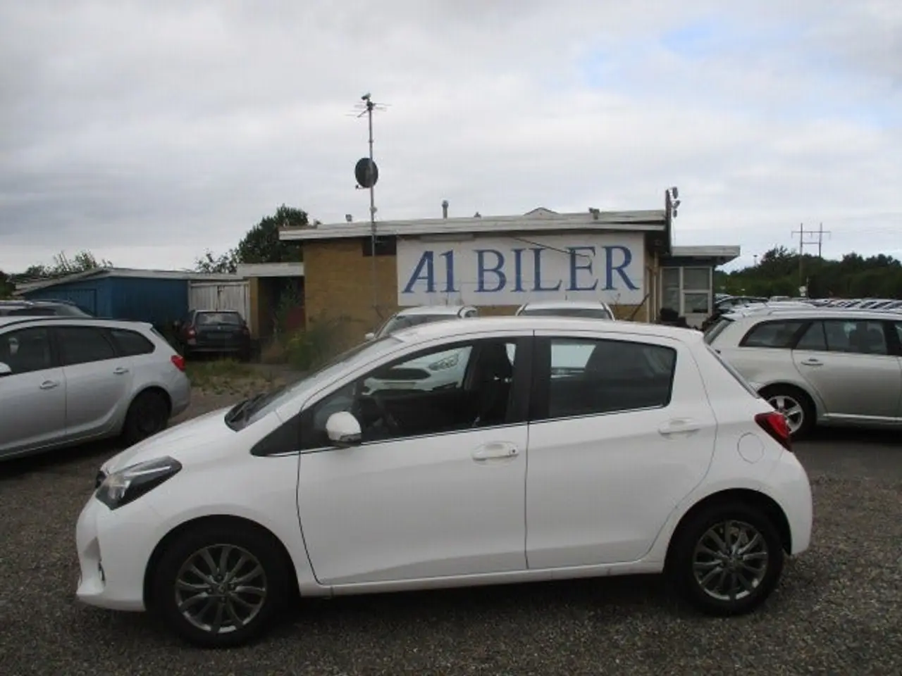Billede 1 - Toyota Yaris 1,0 VVT-i T1 Style