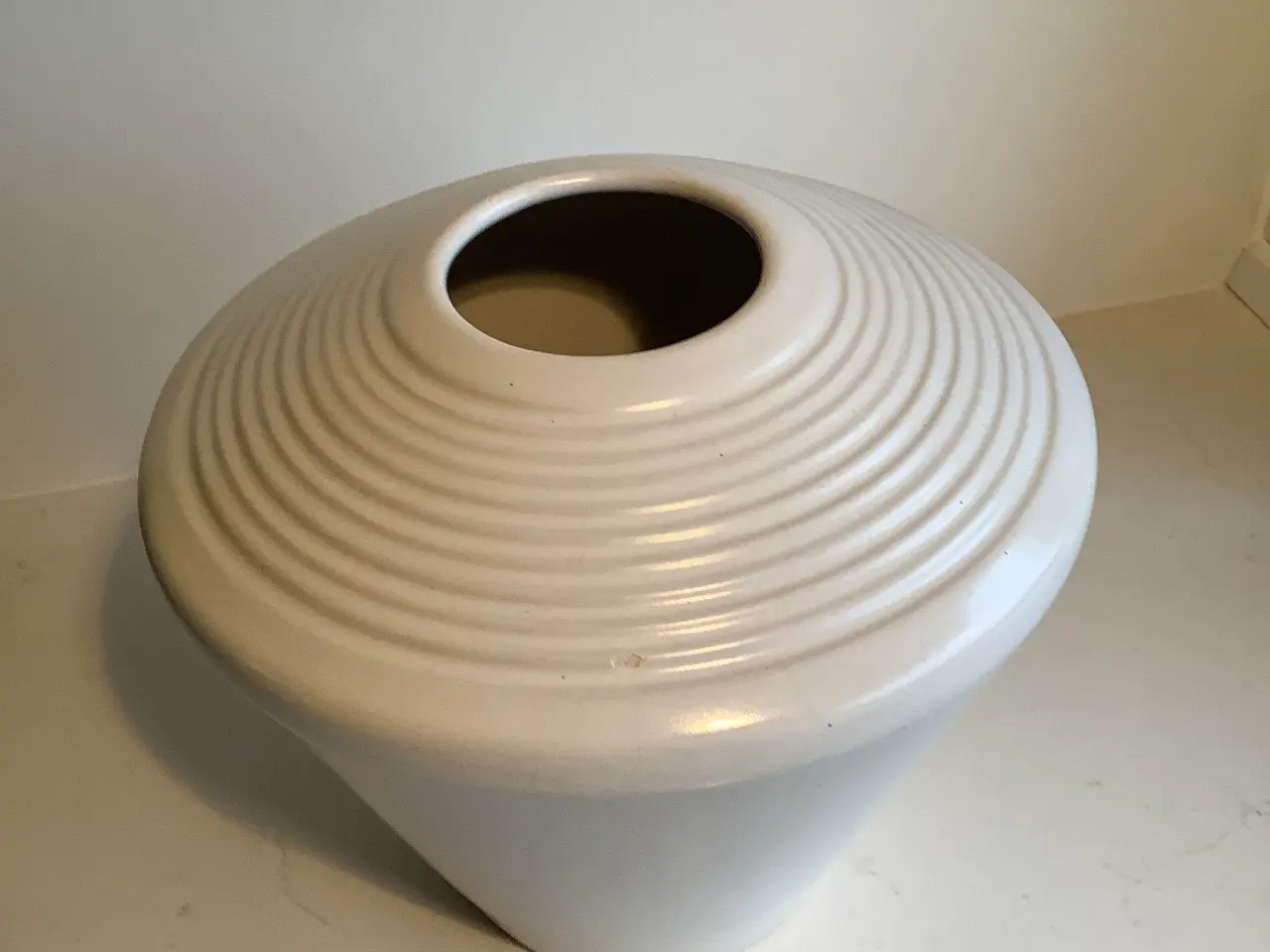 Billede 5 - Hvid vase keramik