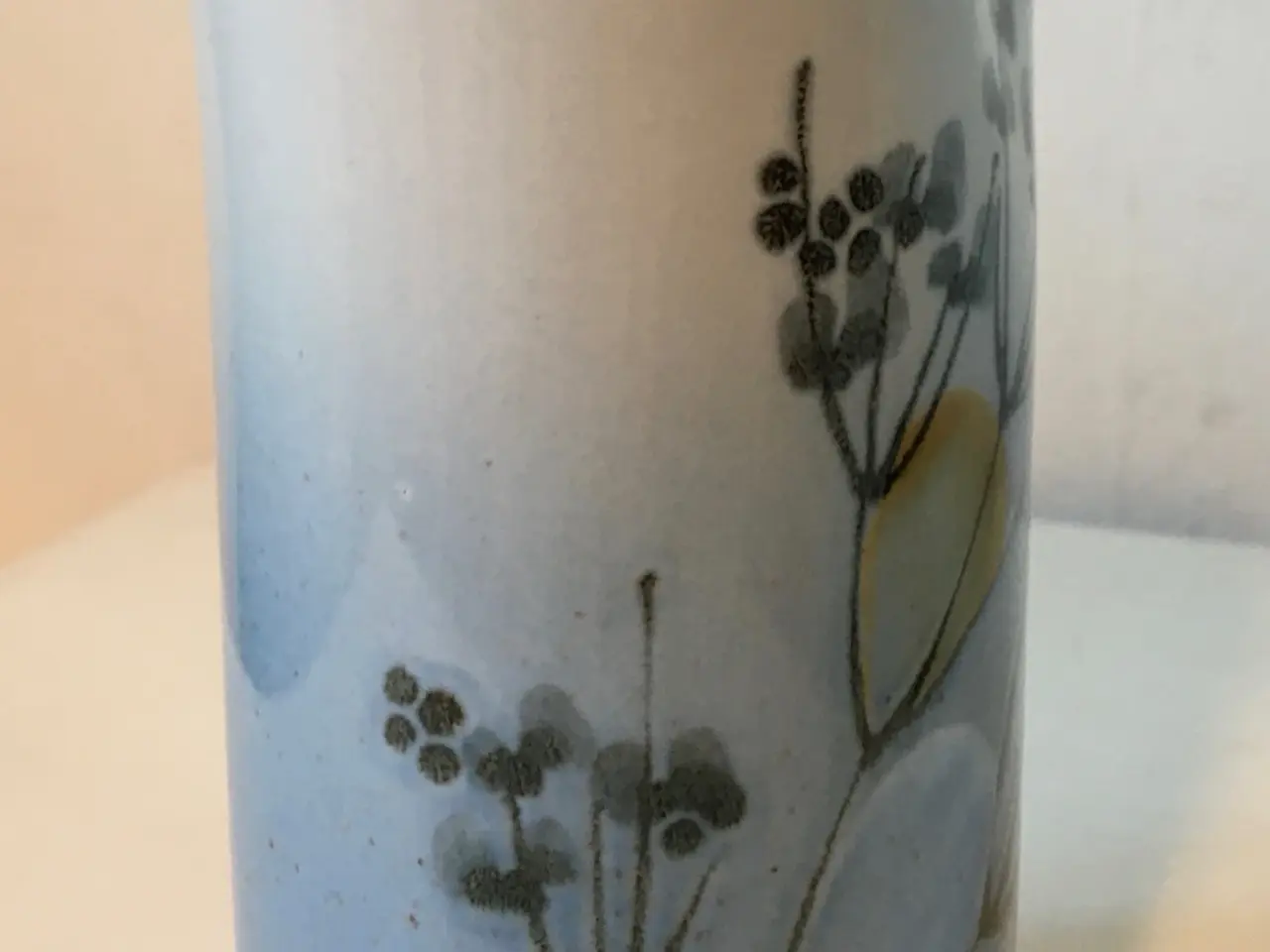 Billede 2 - Royal Copenhagen, vase med blomster