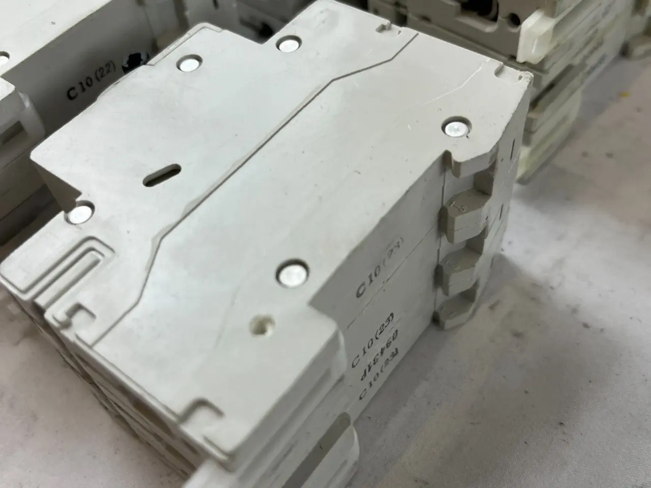 Billede 9 - Legrand 6048 33 C10 4-Pole automatsikring 400V 6kA