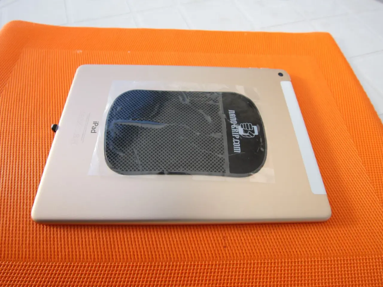 Billede 2 - Anti-slip holder til mobil og lign