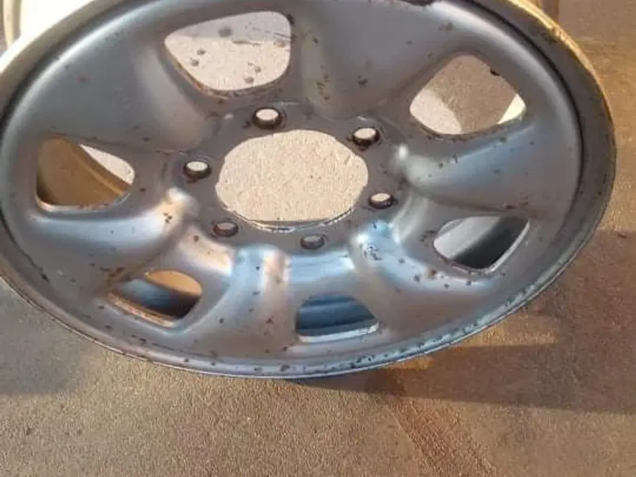 Billede 1 - Hilux hiace fælge