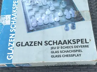 Glazen Schaakspel glas skakspil
