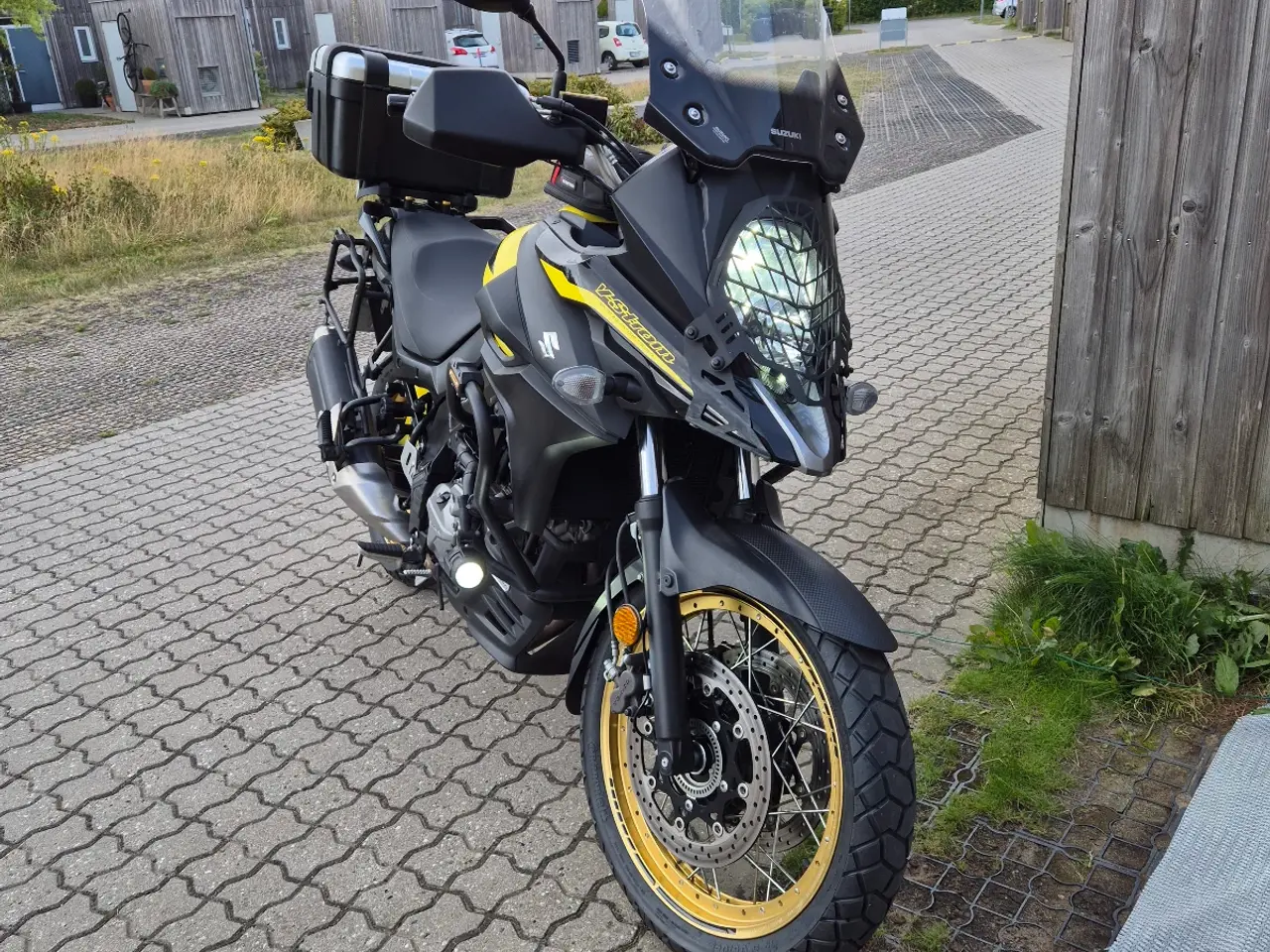 Billede 1 - V strom dl 650 xt