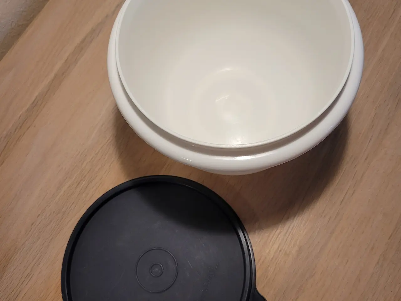 Billede 2 - Tupperware lille røre skål/ opbevaring