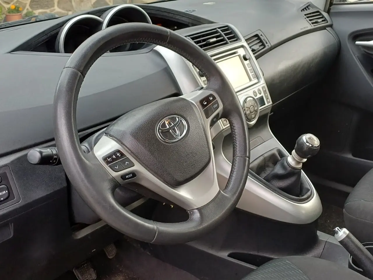 Billede 8 - Toyota Sportsvan 2,0 D-4D T2
