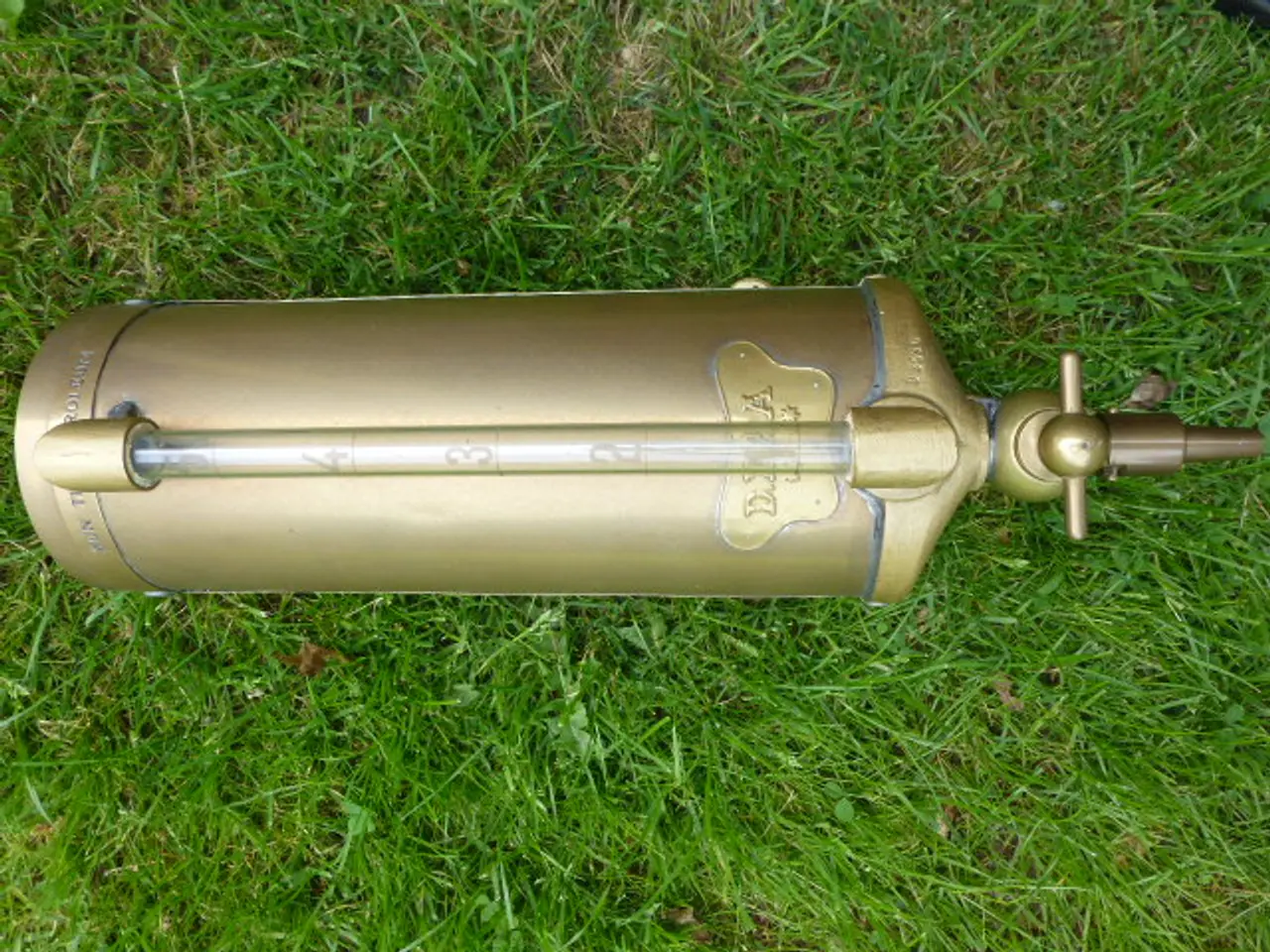 Billede 1 - Petroleums beholder fra 1938