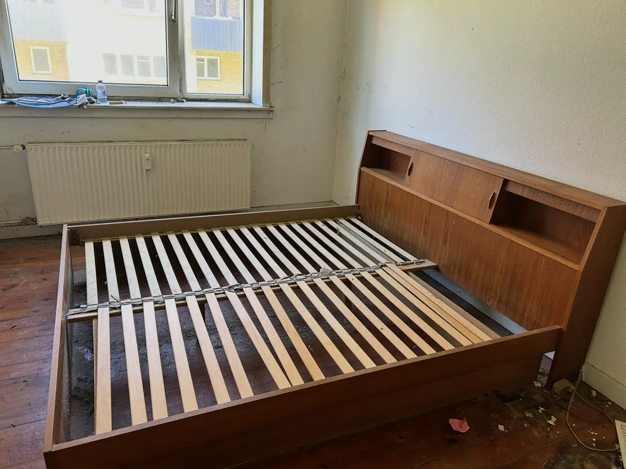 Billede 1 - Rigtig flot teaktræs- seng