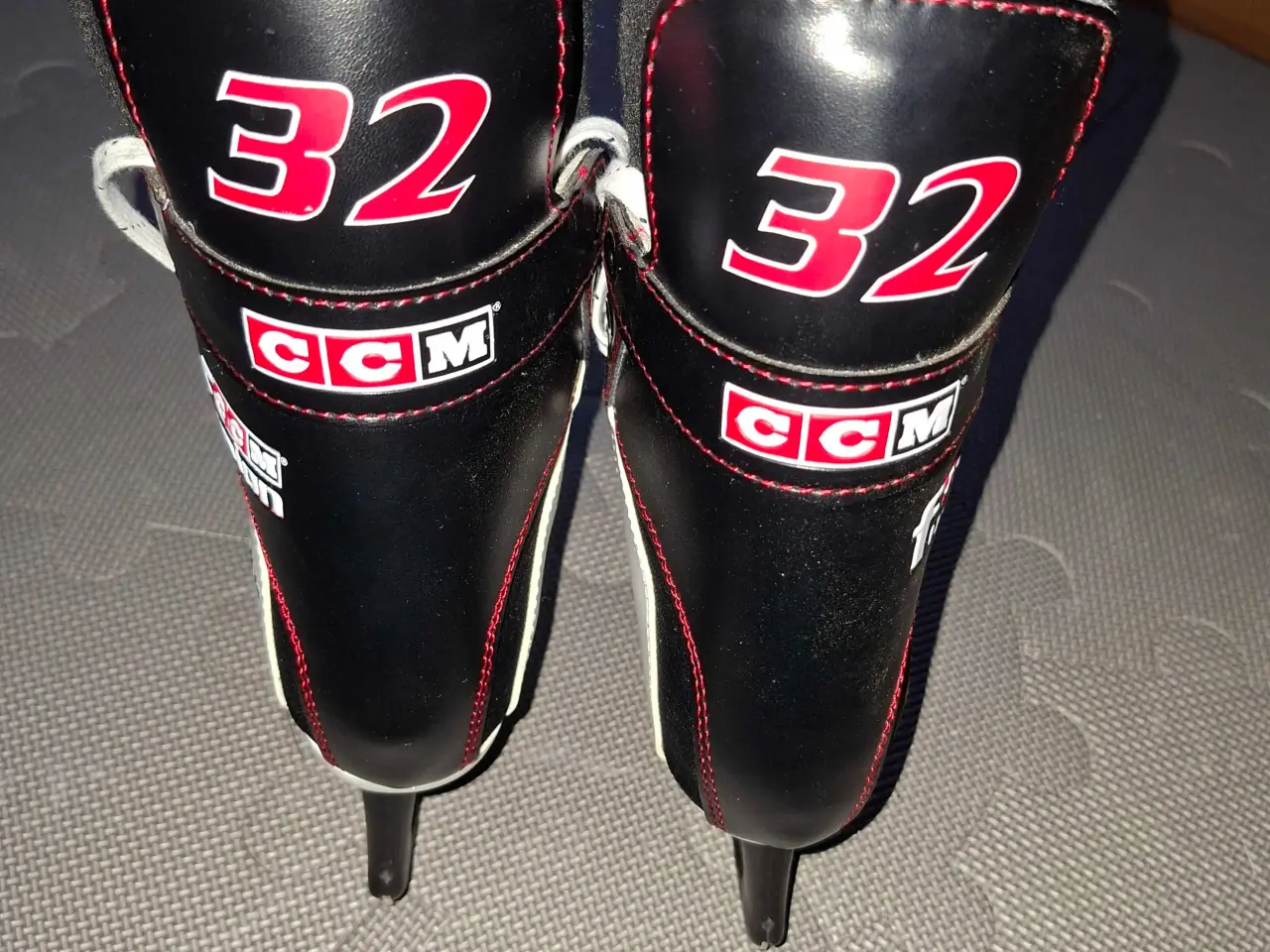 Billede 3 - CCM skøjter str 38