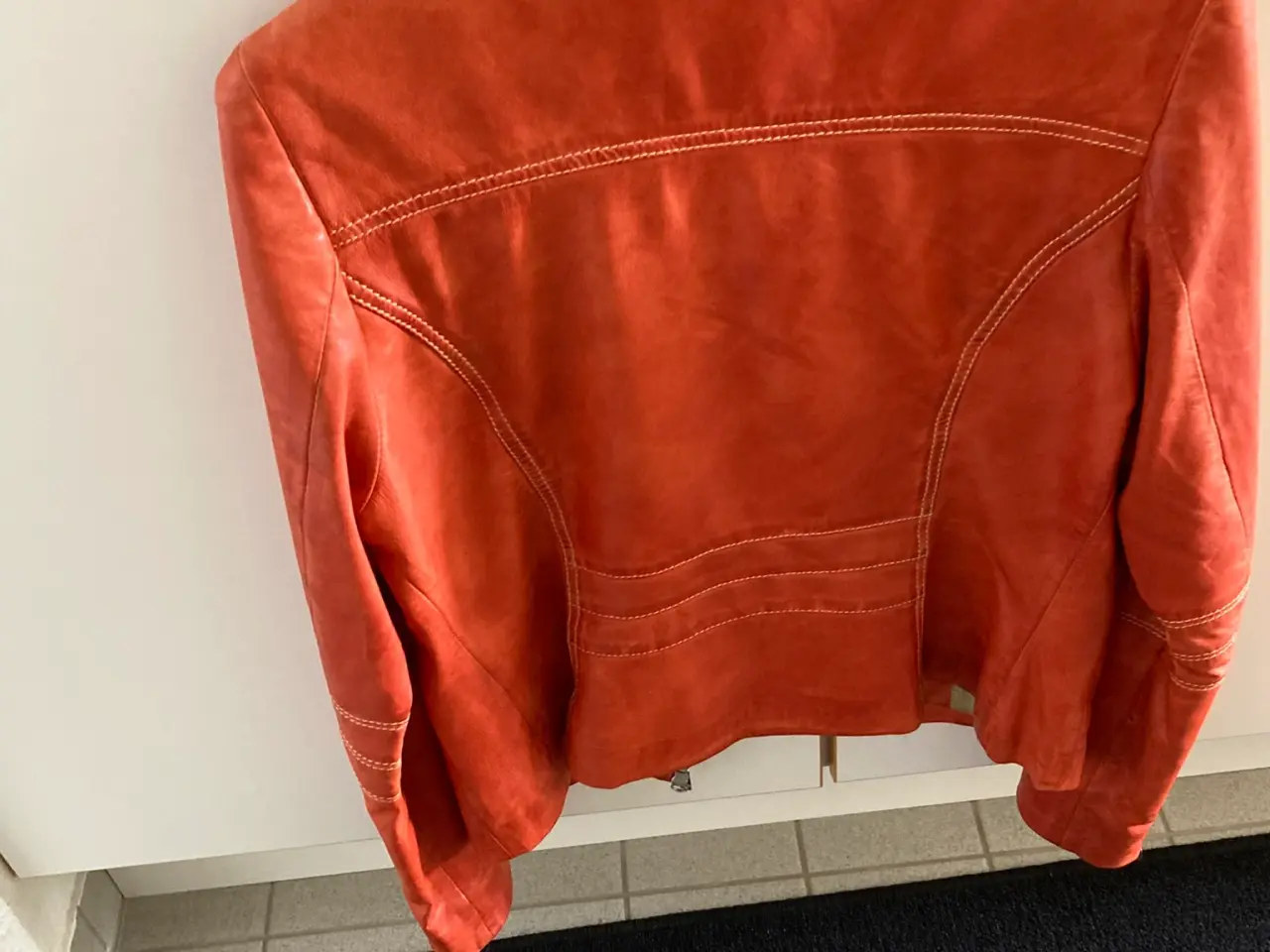 Billede 2 - Skindjakke orange