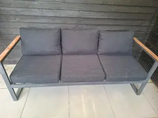 Havesofa, hynderne er ikke slidt