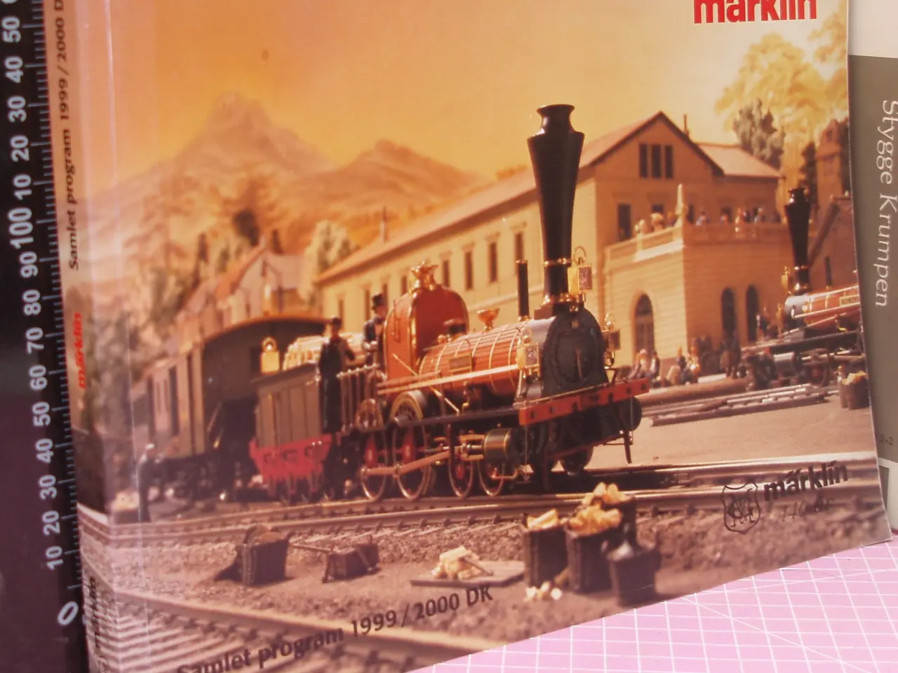 Billede 1 - TOG; Märklin 140 år Samlet program 1999/2000 DK