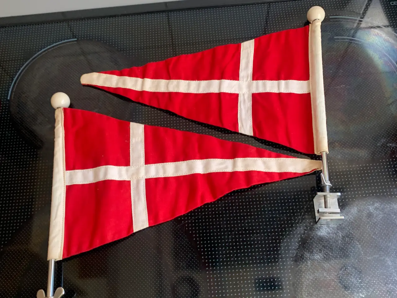 Billede 1 - Vimpler til bil fest