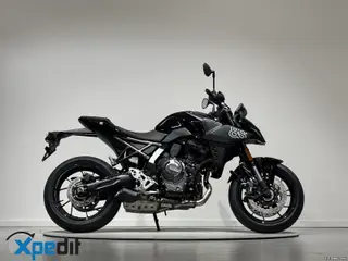 Suzuki GSX-8S
