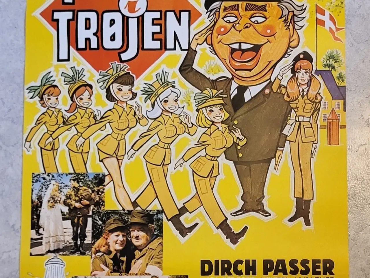 Billede 1 - Original filmplakat - Piger i trøjen