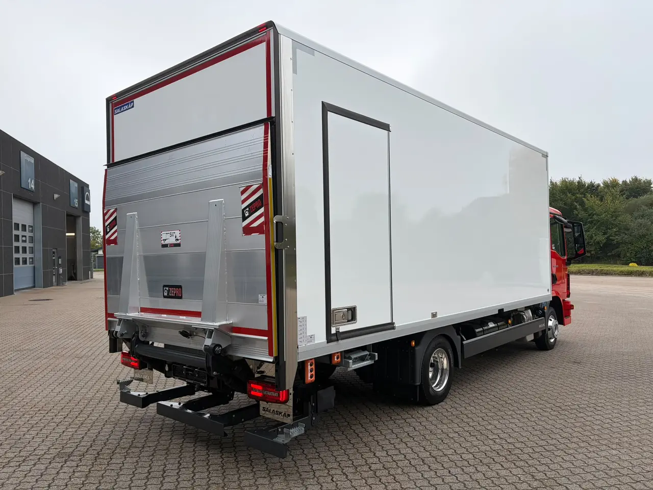 Billede 3 - MAN TGL 8.220 BL, Lukket kasse