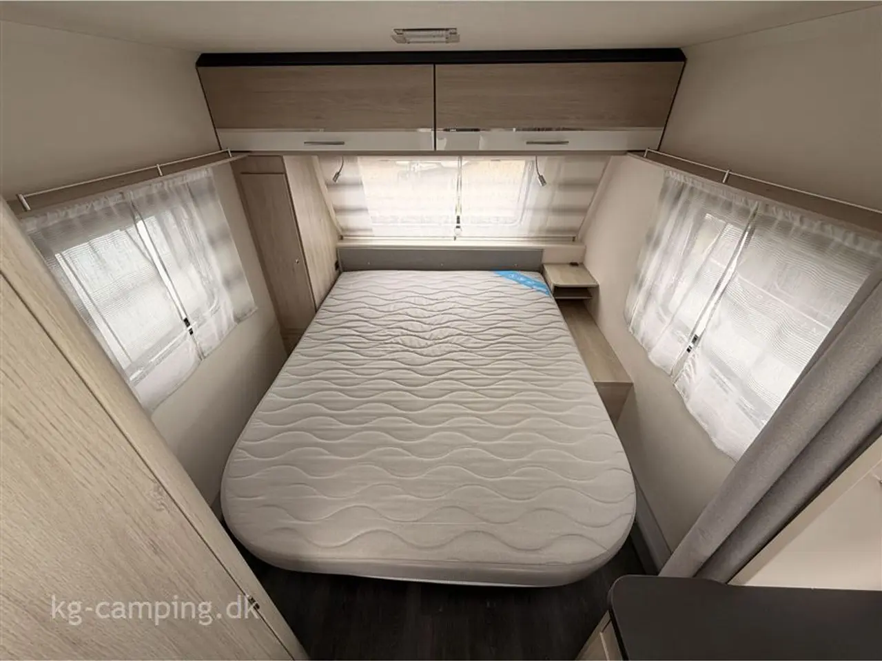 Billede 3 - 2019 - Caravelair Antares 470 Fritstående dobbeltseng, lufttelt, posemarkise og mover.