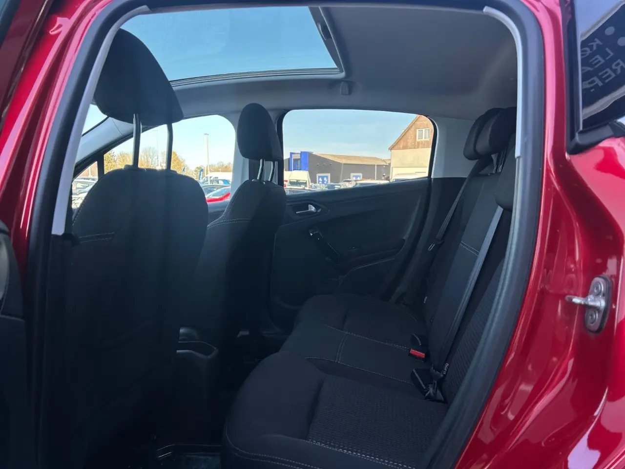 Billede 18 - Peugeot 208 1,5 BlueHDi 100 Allure Sky