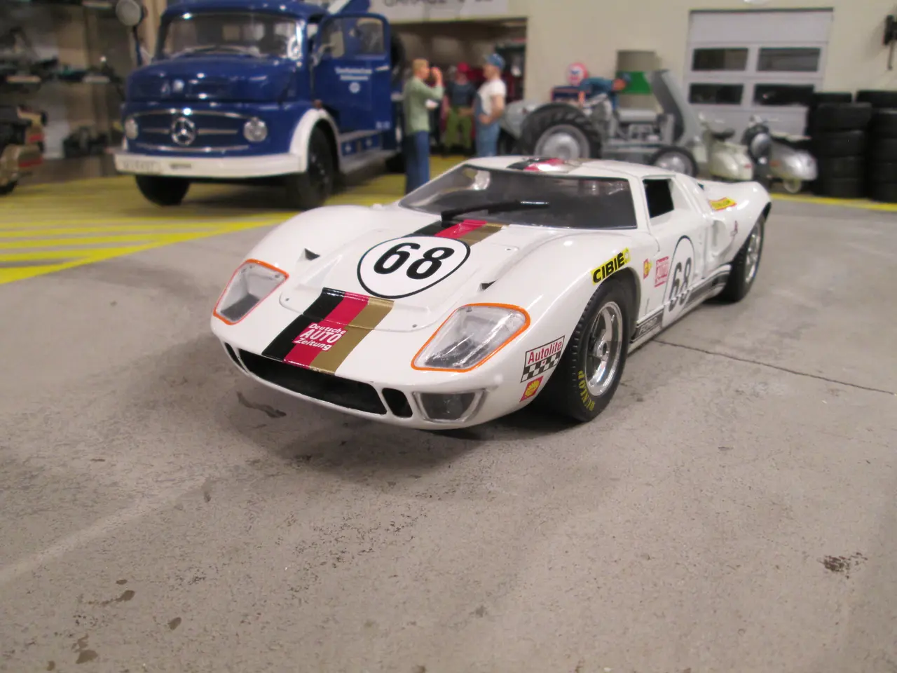 Billede 1 - Ford GT40 LeMans 1969 UH 1:18