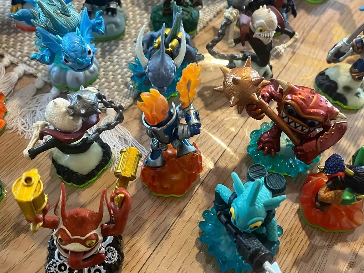 Billede 3 - Stort Skylanders lot
