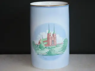 Vase med Roskilde Domkirke og Dybbøl Mølle 