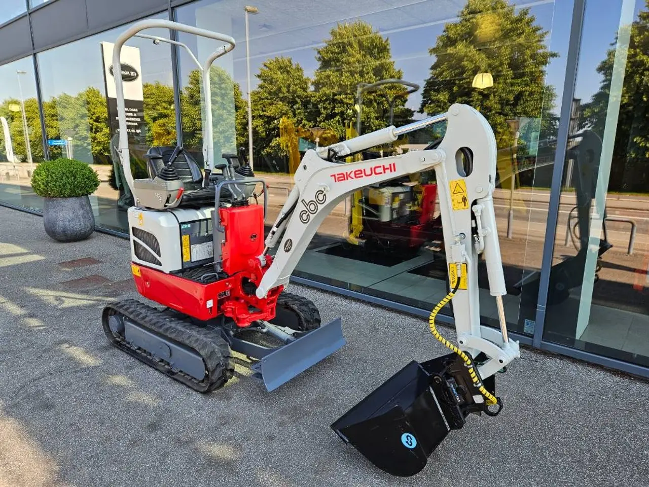 Billede 1 - Takeuchi TB 210 R