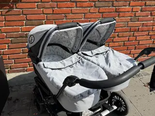 Tvillinge Barnevogn (Emmaljunga)