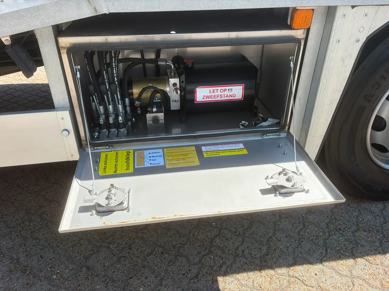 Billede 18 - MAN TGM 26.290 6X2-4, Knæklad