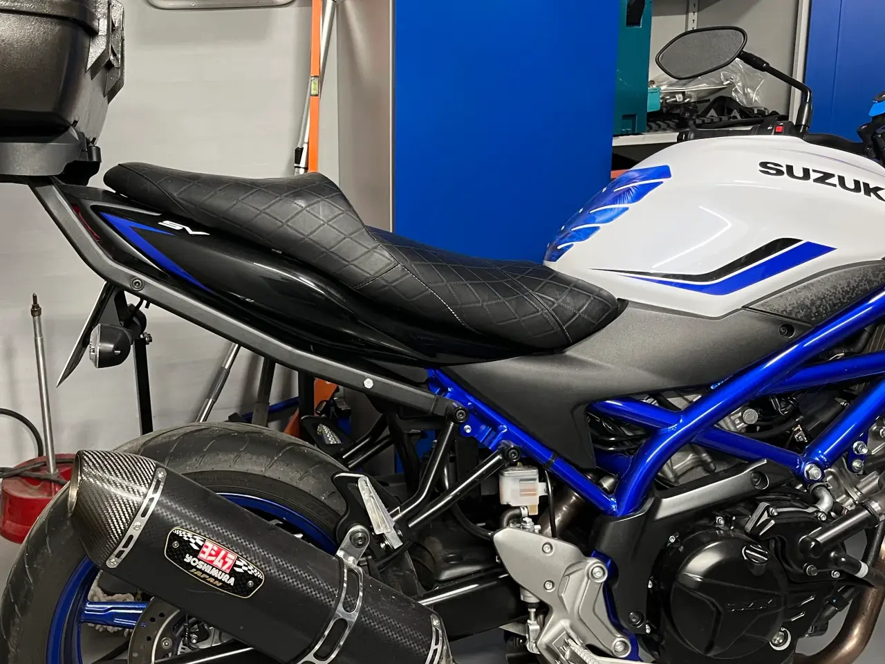 Billede 4 - Givi rack + topcase til SV650