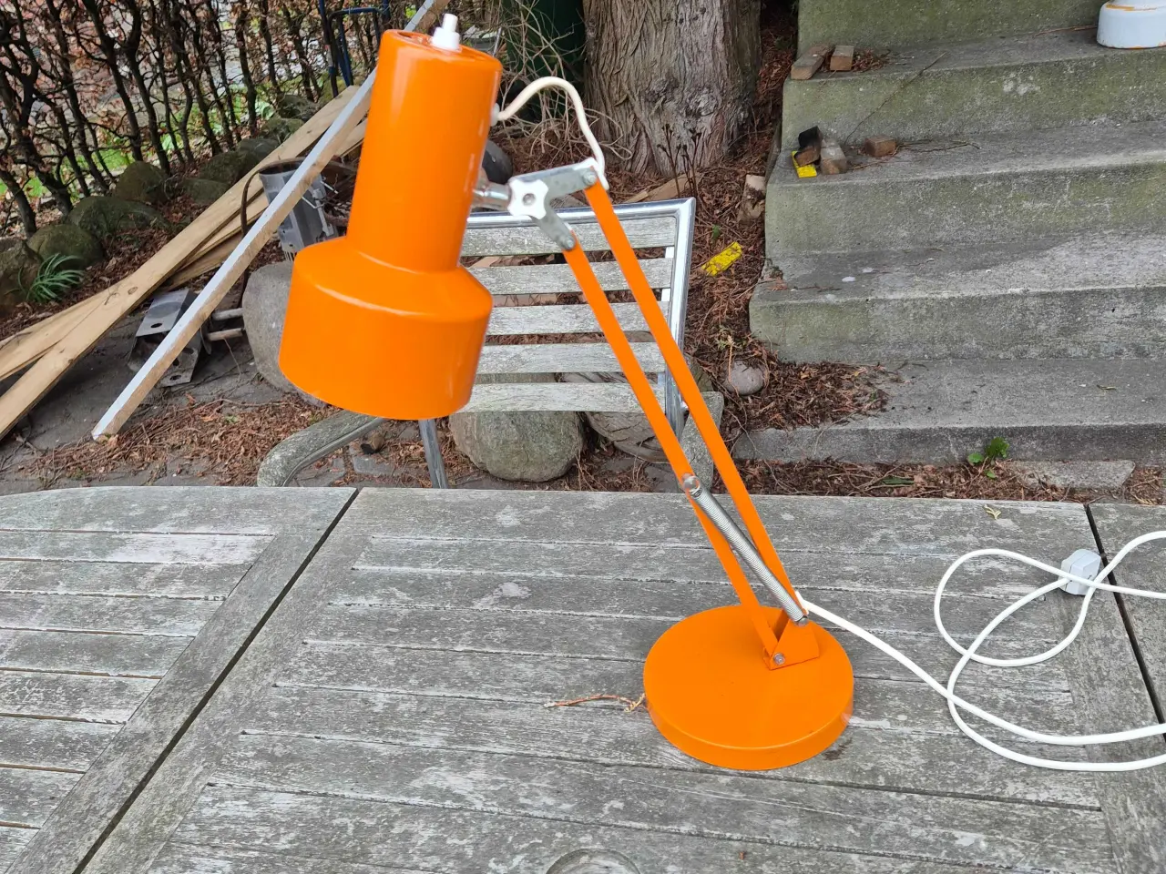 Billede 1 - Flot orange bordlampe fra Lyskær