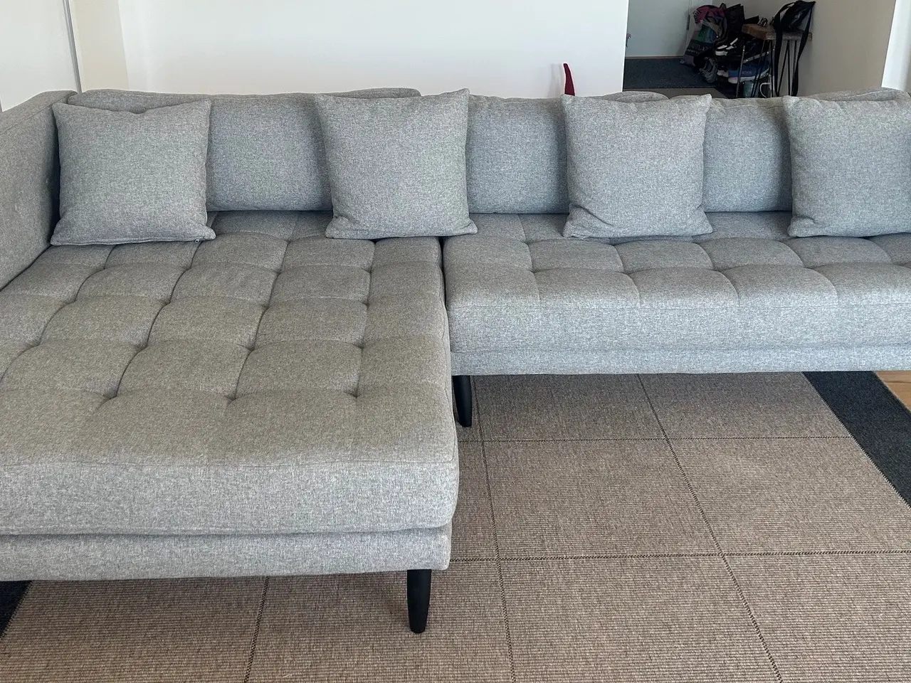 Billede 1 - Møbler light grey chaise lounge sofa for sale